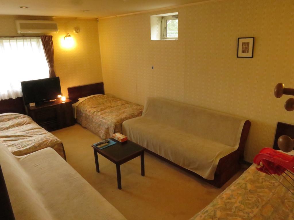 Nikko Pension L'Escale Bagian luar foto